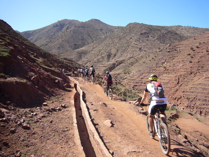 #7 Haut Atlas : Les canaux d Haut Atlas : Les canaux d'irrigation sont à sec