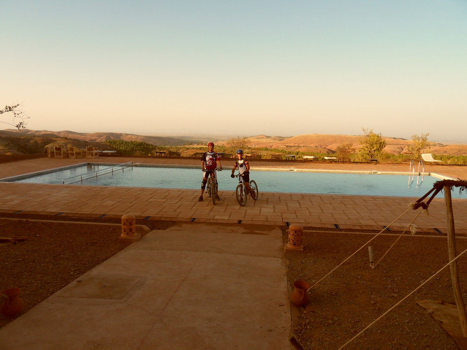 #19 Haut Atlas : Un bon bain nous fera le plus grand bien Haut Atlas : Un bon bain nous fera le plus grand bien