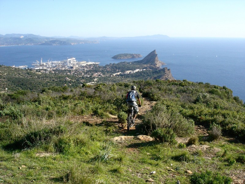 #8 Descente sur la Garde : C Descente sur la Garde : C'est parti pour une descente de folie!