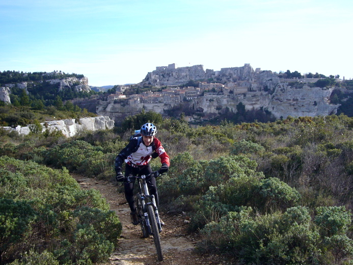 Fontra : A l'attaque devant les baux.