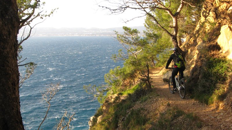 #6 Finish : Finish dantesque sur Le port de la Madrague Finish : Finish dantesque sur Le port de la Madrague