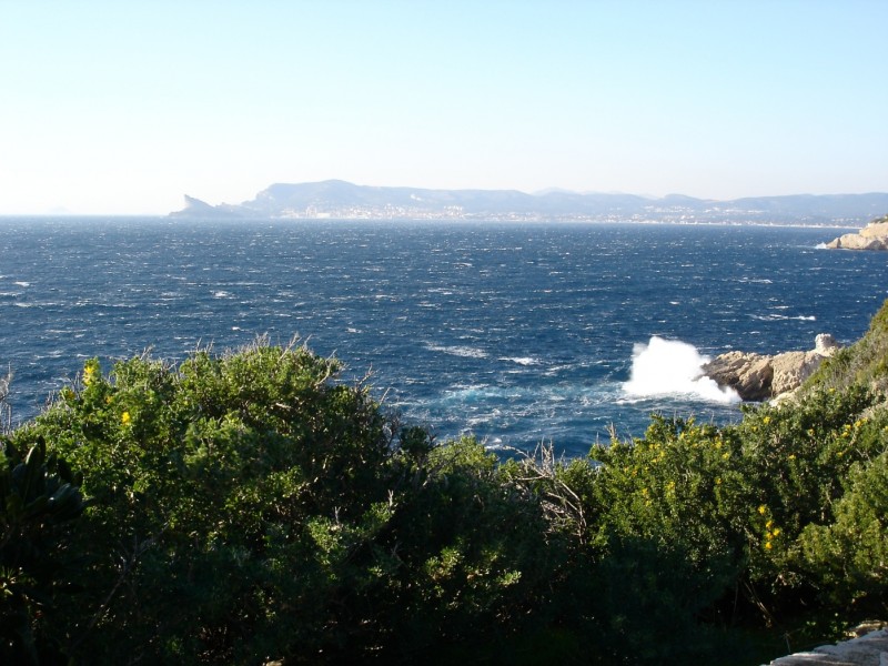 Le golfe d'Amour : La Méditerranée déchaînée par un violent (et froid) Mistral!