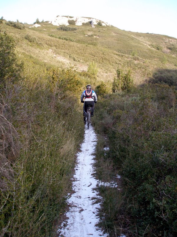 #5 Un peu de neige : Dans le Vallon SW de Frigolet Un peu de neige : Dans le Vallon SW de Frigolet