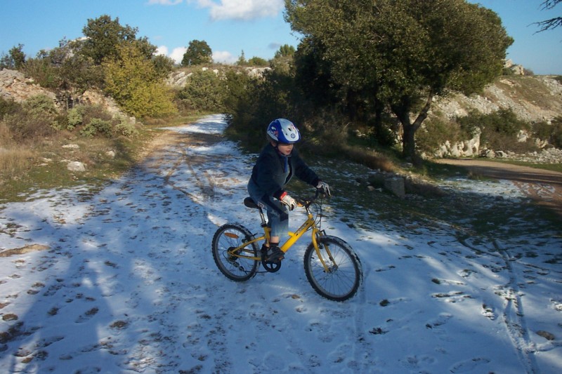 #3 Neige : Premiers tours de roue sur la neige Neige : Premiers tours de roue sur la neige