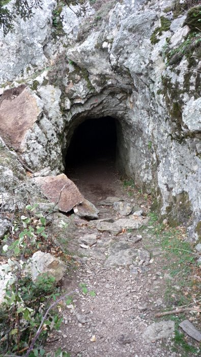 Entrée du tunnel : Attention, il faut baisser la selle et la tête.