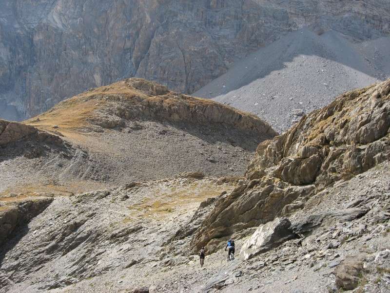 Colle della Finestra : Descente vers le bivouac Barenghi