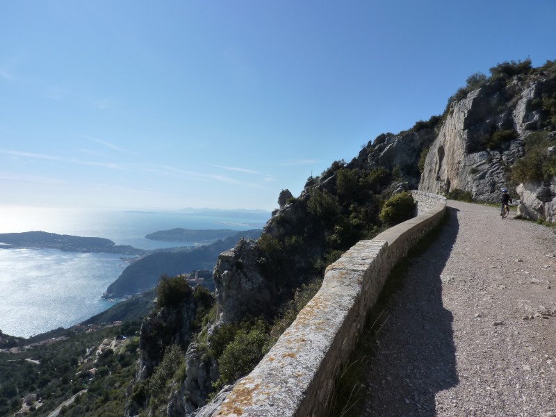 #2 Piste militaire : Toujours aussi éblouissante la vue d Piste militaire : Toujours aussi éblouissante la vue d'ici !
