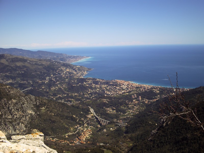 #4 La baie de Menton : Vue du sommet La baie de Menton : Vue du sommet