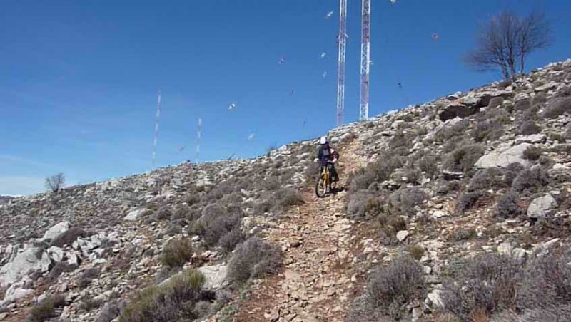 Départ de la descente : C'est cassant sur le haut du sentier