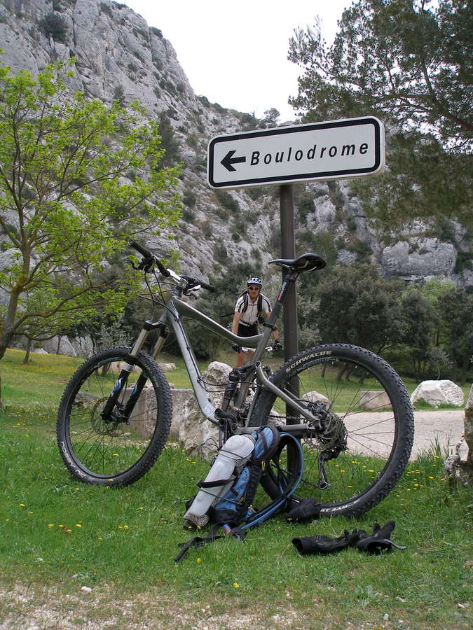 Yann en balade : du coté du boulodrome local !