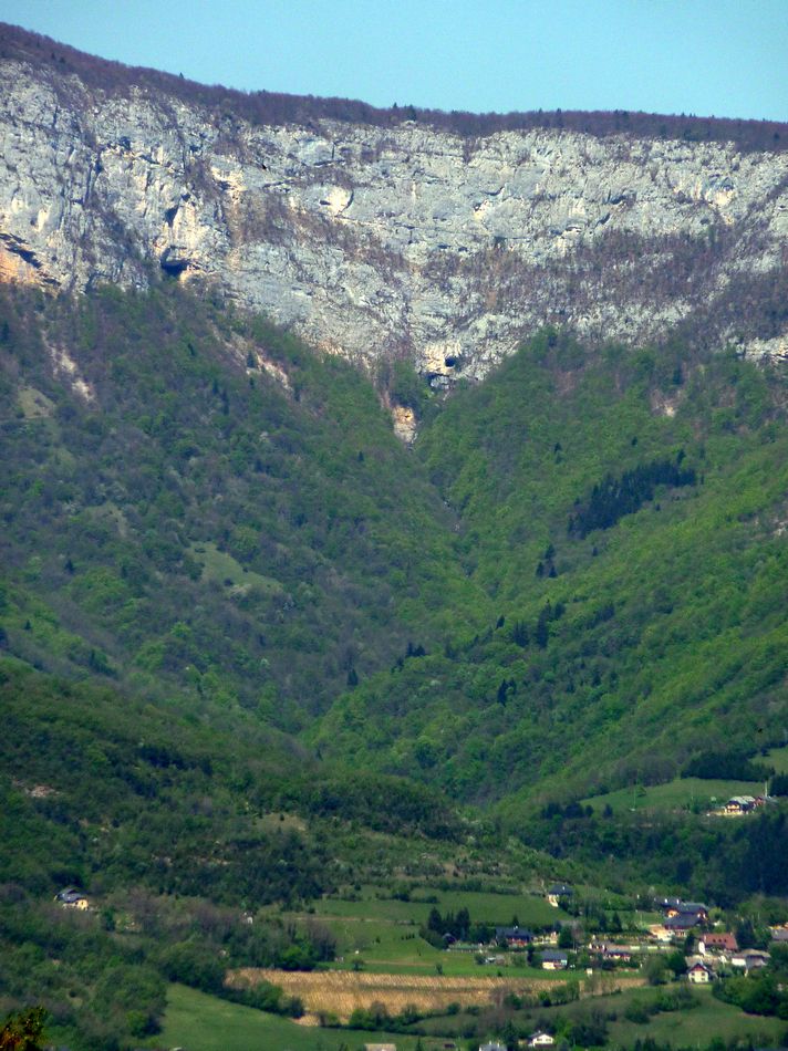 #3 Le Doriaz : Le trou et le vallon Le Doriaz : Le trou et le vallon
