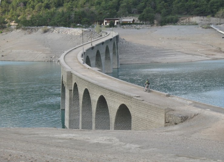 #2 Viaduc : franchissement par Claudius avant la marée haute Viaduc : franchissement par Claudius avant la marée haute