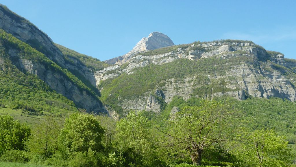 Sentier du Facteur : ça passe au milieu des falaises