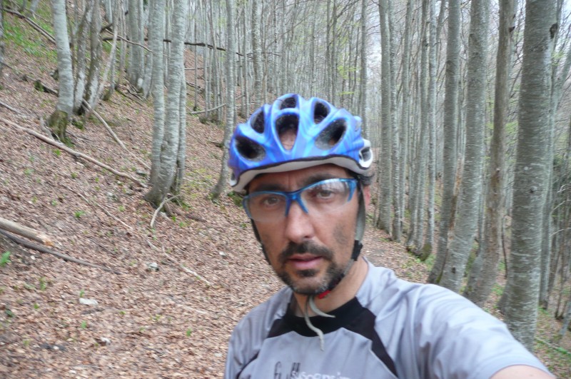 autoportrait : Au col de la Gorgeat, pour la deuxième fois de la journée, même pas l'air fatigué !