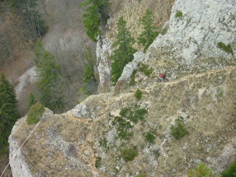 On tente quand même : histoire de laisser une vielle trace bien moche