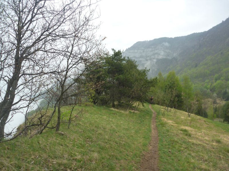 Juste magique : ce petit sentier permettant de rallier pragondant au début de la descente de Malpassant