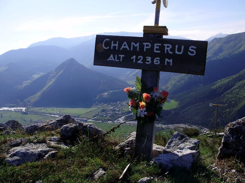 #5 Champerus : Enfin arrivé au sommet pour profiter de la vue (à défaut d Champerus : Enfin arrivé au sommet pour profiter de la vue (à défaut d'un ST de rêve)