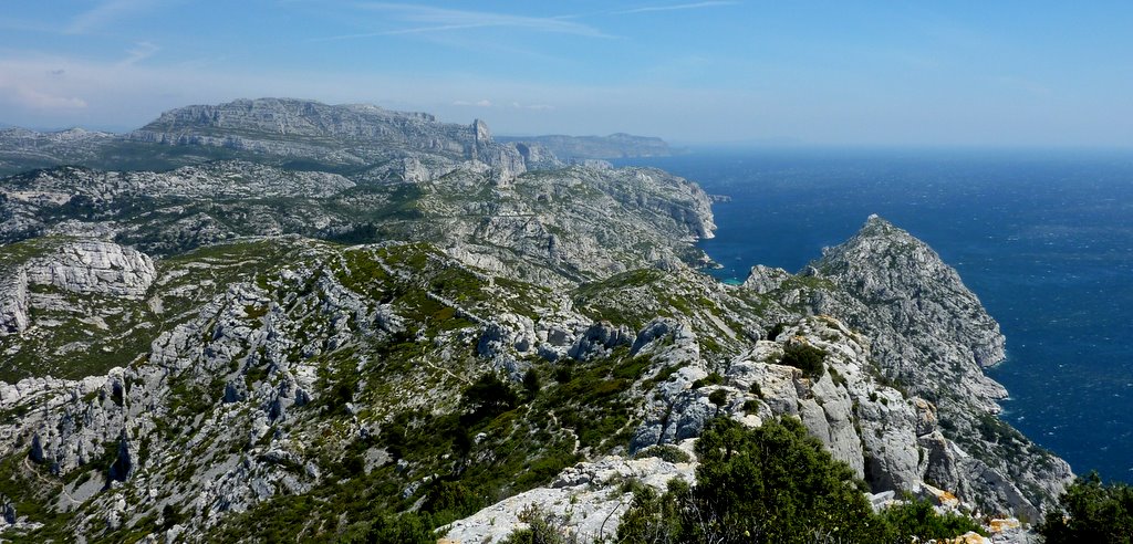 Vue d'ensemble de la traversée : en arrivant au plateau de l'Homme Mort