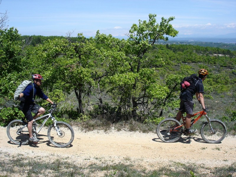 Jour 4: Prototype : Kurt en Trek "single speed" et Fox