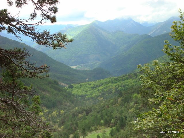 #3 Châtillon en Diois : Vue sur la vallée Châtillon en Diois : Vue sur la vallée