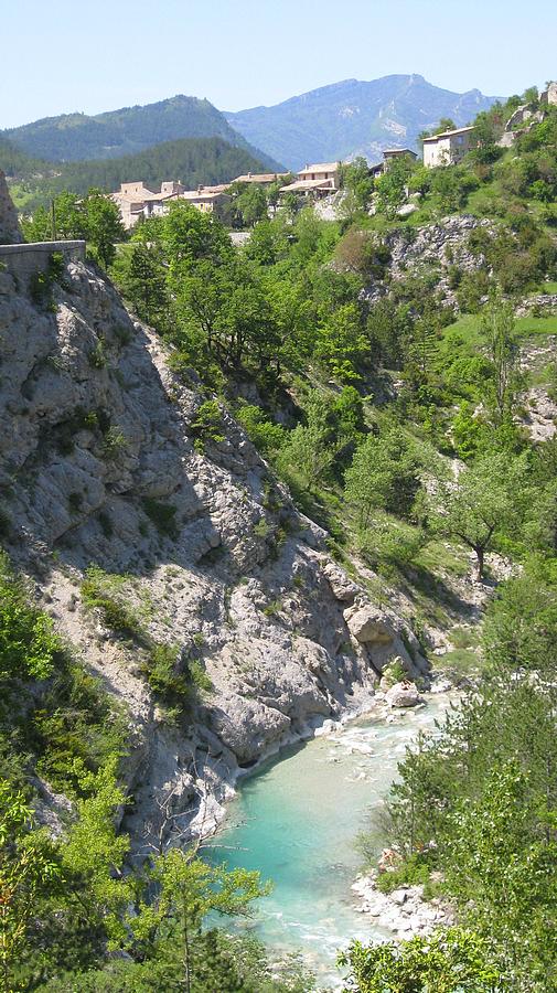 St-Benoit en Diois : Perché au-dessus de la Roanne