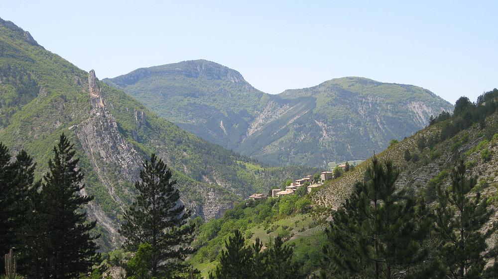 Savel et l'Aiguille : Encore un joli bled paumé !