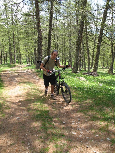 #1 Montée à la Chapelle : Et oui la grosse tafiole que je suis ne peut s Montée à la Chapelle : Et oui la grosse tafiole que je suis ne peut s'empêcher de pousser juste après un gros coup de cul ;)