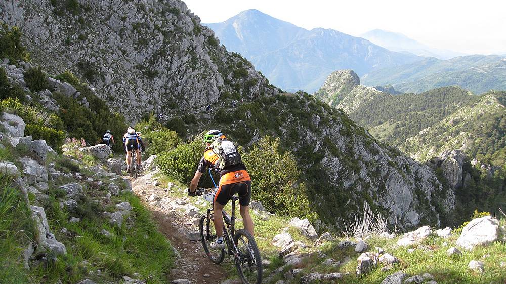 Début de la descente du Brec : On ne se roule pas dessus !