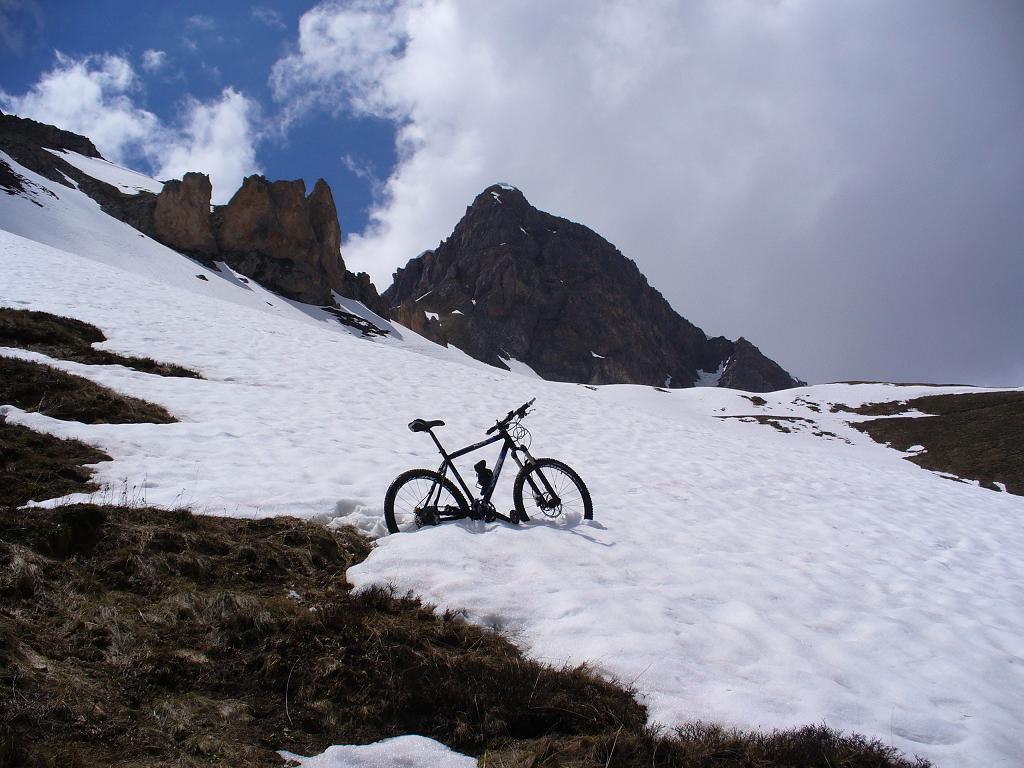#12 Col de la Platta : ... de névés ... Col de la Platta : ... de névés ...