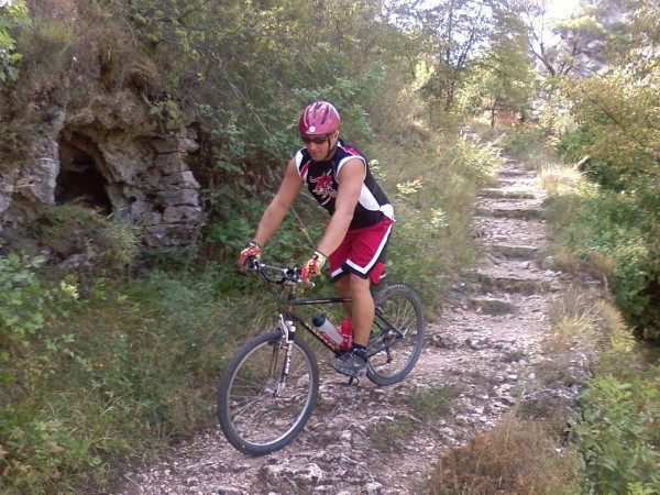 #2 Pierre : Dans le haut du ravin de galambert Pierre : Dans le haut du ravin de galambert