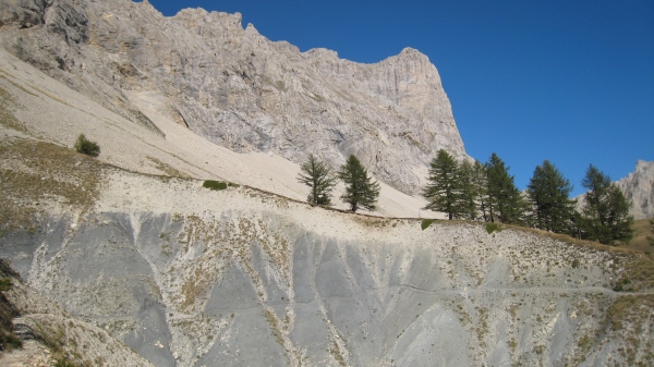 Bure : Traversée à Flanc sous la face Est du Pic de Bure