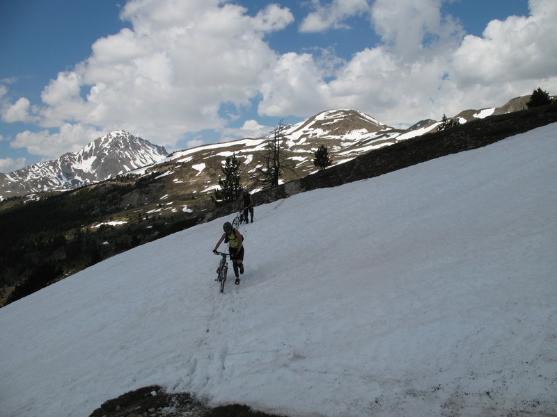 #5 Névés : ça donne presque envie de chausser les skis :) Névés : ça donne presque envie de chausser les skis :)