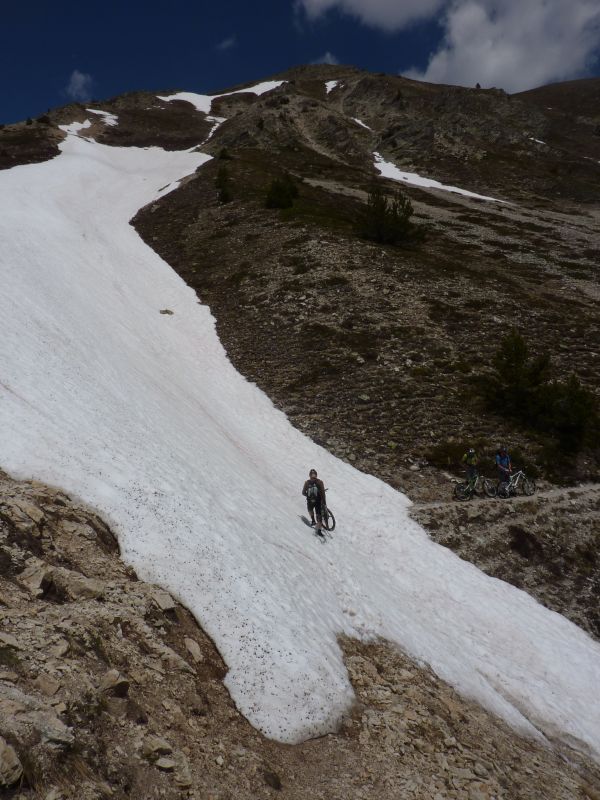 #9 Gros névé : Ils sont où les skis ? Gros névé : Ils sont où les skis ?