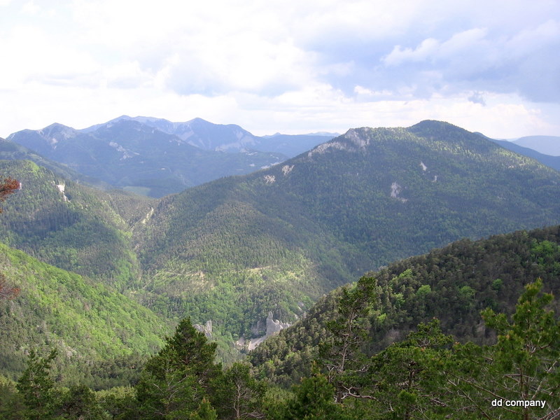 Piste du col du Plat : Les Sucettes de Borne et le col de la Péyère.