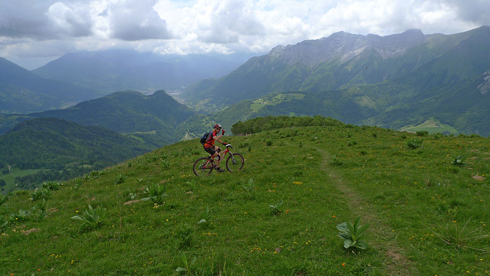 #2 Descente de Sulens : Tof avec la vue sur Faverges Descente de Sulens : Tof avec la vue sur Faverges