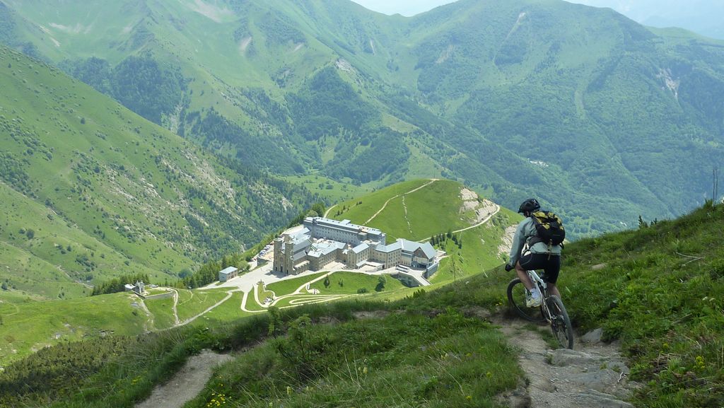 #7 Bebert : epingle devant le Tout Puissant Bebert : epingle devant le Tout Puissant