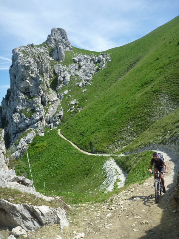 #1 Ca monte sur le vélo : ... enfin faut bien le vendre ce joli sommet Ca monte sur le vélo : ... enfin faut bien le vendre ce joli sommet