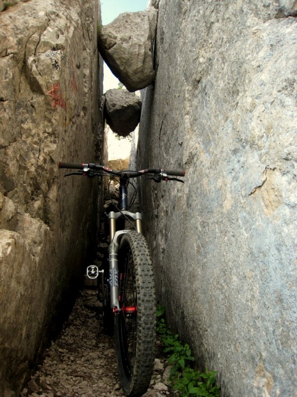 #8 Blocs et vélos coincés : ça paasssssssssssssse ! P Blocs et vélos coincés : ça paasssssssssssssse ! P'tain de Trou du Glas !