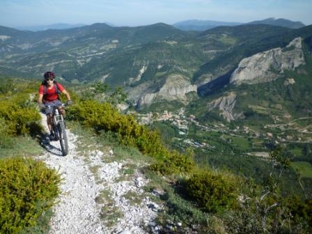 Rocher de St-Michel, Adrien : Vue sur Orpierre