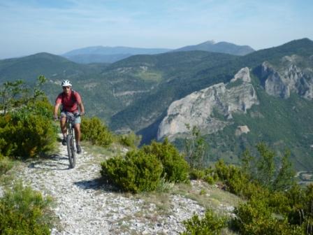 Rocher de St-Michel, pluc : Dos au Beaumont