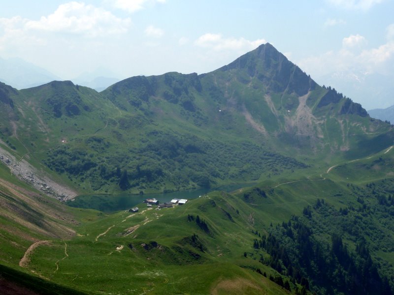 #2 Aig. Verte : Aig. verte et lac de Lessy depuis le col de Sosay Aig. Verte : Aig. verte et lac de Lessy depuis le col de Sosay
