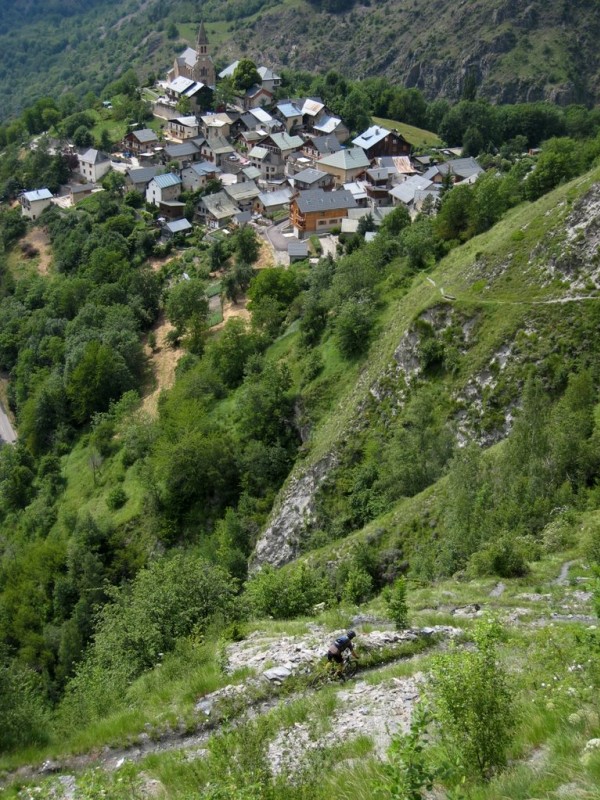 #27 Mizoën : dernières épingles sur la capitale d Mizoën : dernières épingles sur la capitale d'Emparis