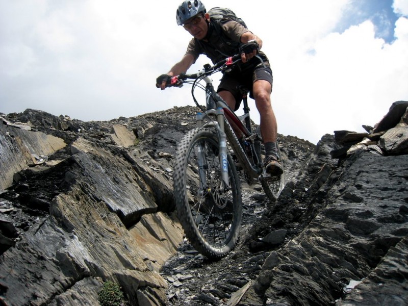 Sous le sommet : c'est vélo technique !