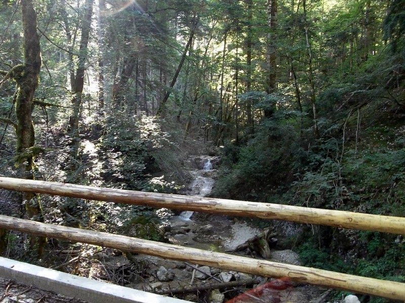 #2 pont du Faon : le soleil pointe déjà. pont du Faon : le soleil pointe déjà.