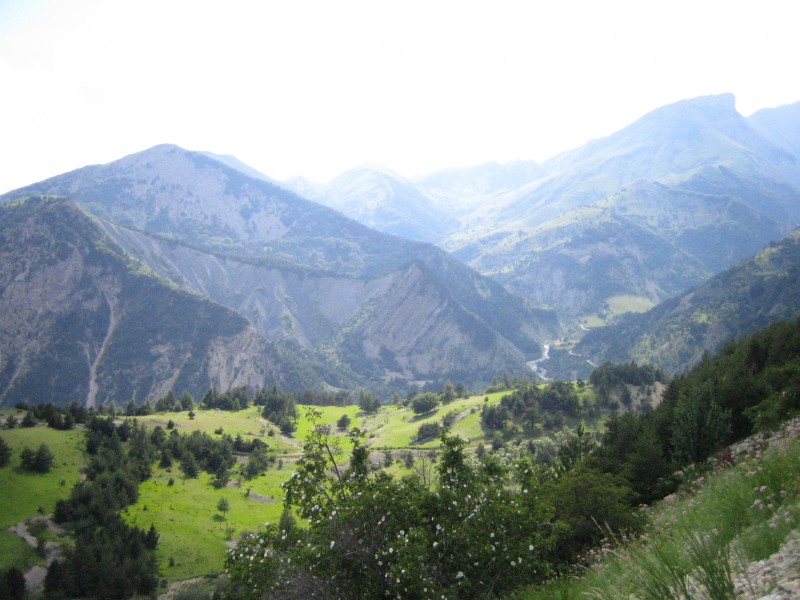 #1 Piste de Issart : Montée avec vue Piste de Issart : Montée avec vue