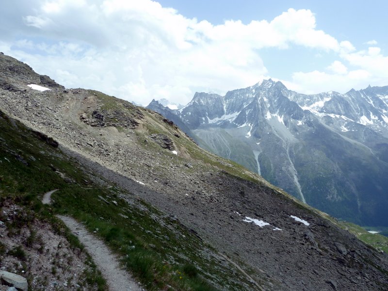 Cab. des Aig. Rouges : Descente géniale en haut