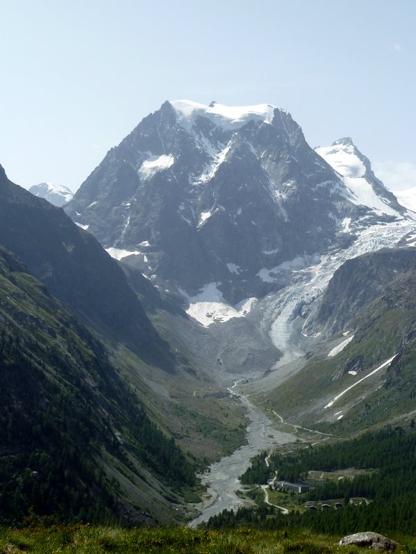 Mont Collon : Le Mt Collon, sommet emblématique d'Arolla