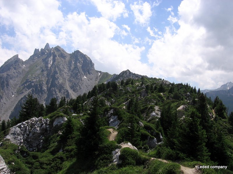 #14 Crête du Mont Charvet : Difficile de ne pas se retourner. Crête du Mont Charvet : Difficile de ne pas se retourner.