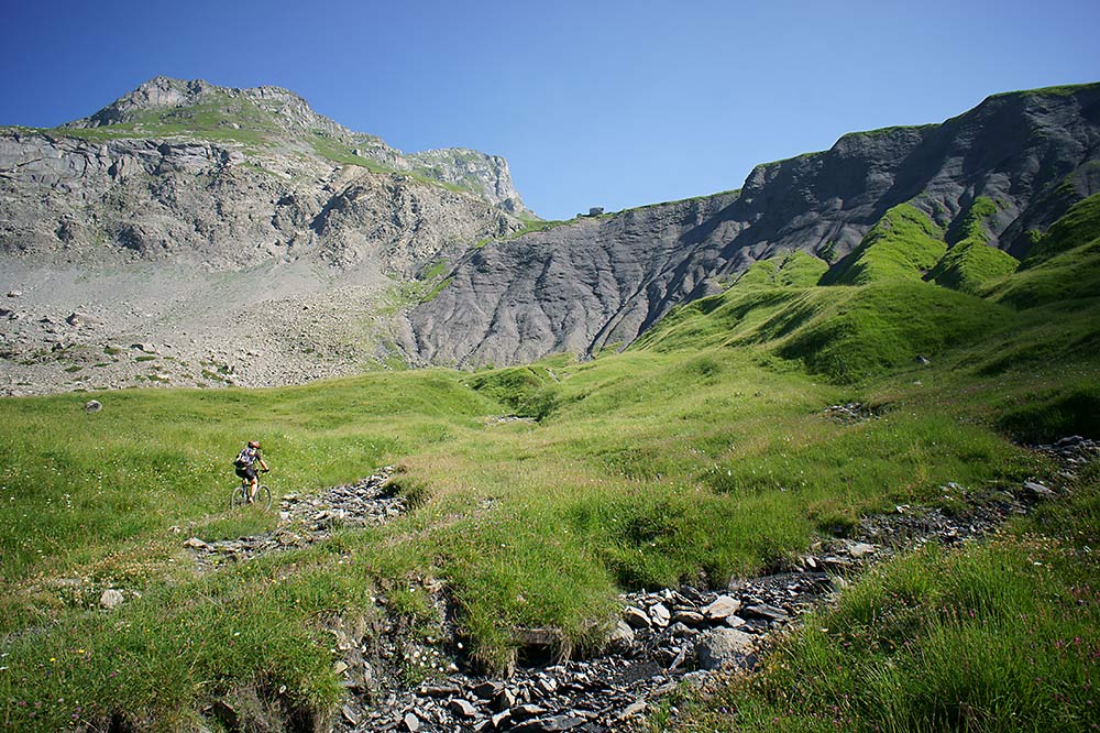 #3 Sous le Col du Niard : Un peu de roulage Sous le Col du Niard : Un peu de roulage