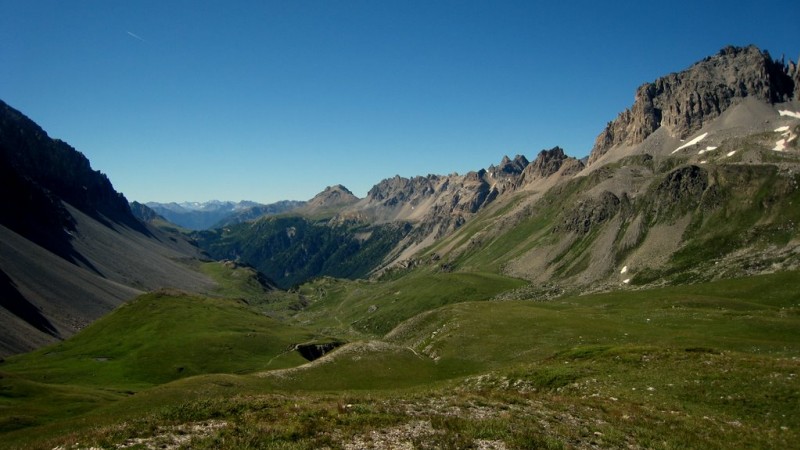 #4 Col de la vallée étroite : le retour du Thabor se fera par le GR5 avec des sections assez roulantes dans le sens de la montée Col de la vallée étroite : le retour du Thabor se fera par le GR5 avec des sections assez roulantes dans le sens de la montée